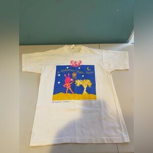 Vintage Fruit of the Loom single stitch Shirt. Size Medium. 1997. Colorful shirt